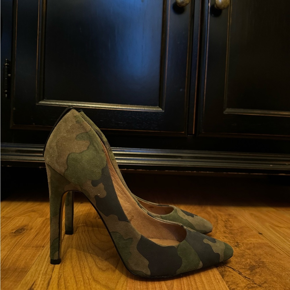 Mia Limited Edition stiletto
